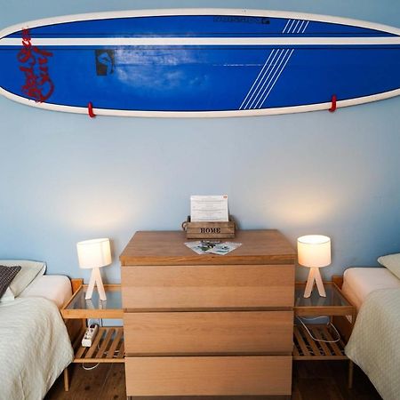 Red Star Surf & Yoga Camp Lanzarote Vandrehjem Famara Eksteriør billede