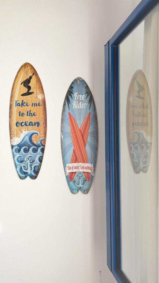 Red Star Surf & Yoga Camp Lanzarote Vandrehjem Famara Eksteriør billede